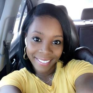 Meet your Posher, Monica